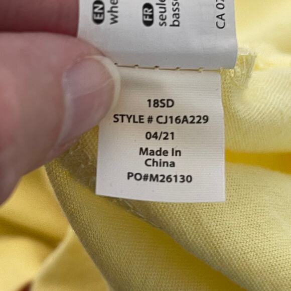 Wildfox Sunnies KeKe Short Sleeve Graphic Tee Medium NEW - Picture 9 of 11